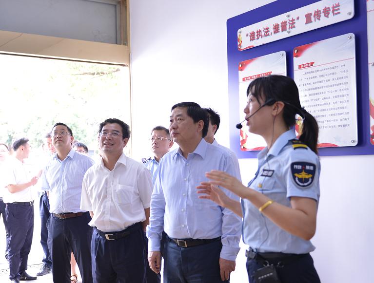 司法部副部长熊选国一行来长调研