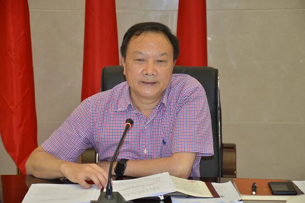 主题教育担使命履职责把矢志为民服务落到实处